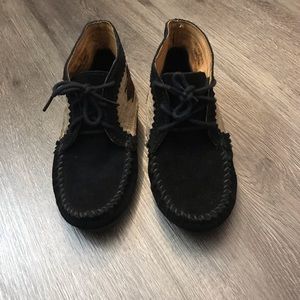 Minnetonka Lace Up Suede Ankle Booties